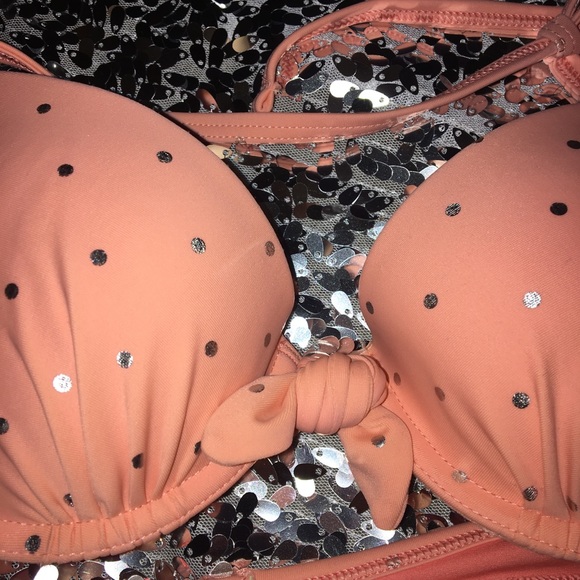 LAST CHANCE!! Pink/coral aerie bikini top - Picture 4 of 4